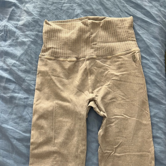 Free People Movement Grey High Waisted Leggings and Movement Bra SET XS/S - Picture 3 of 15